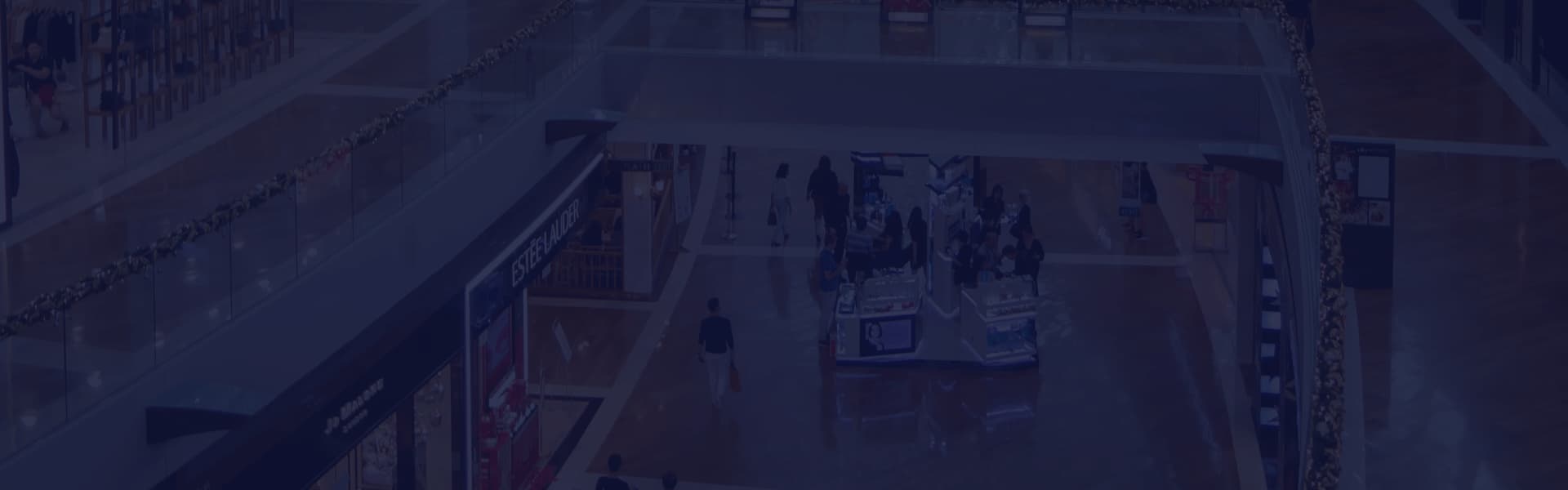 思迅商旗 10.5 新零售管理系统首页，主打互联网架构与云计算区块链技术，支持实时数据智能交互。适用于综合商业、商超便利店综合体及生鲜专营店，助力企业洞察互联网商业并联通零售新管理